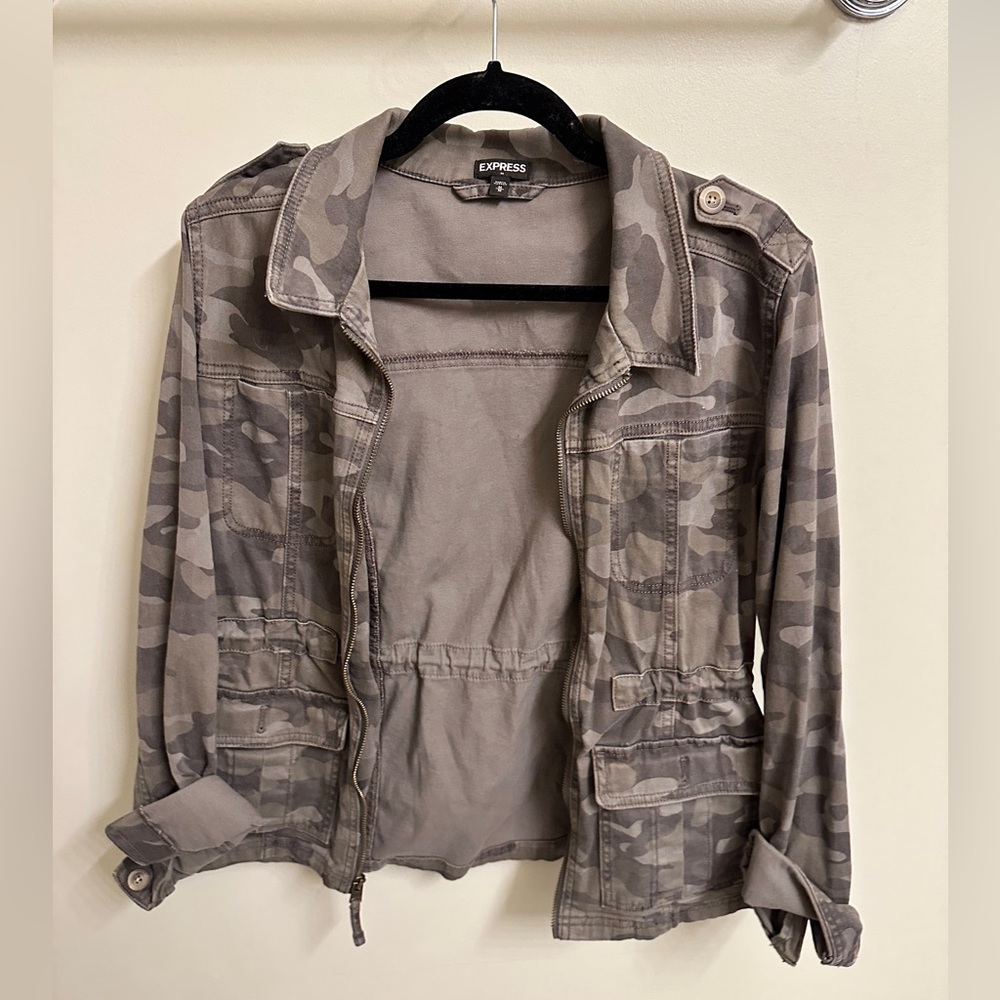 EXPRESS size M camo jacket